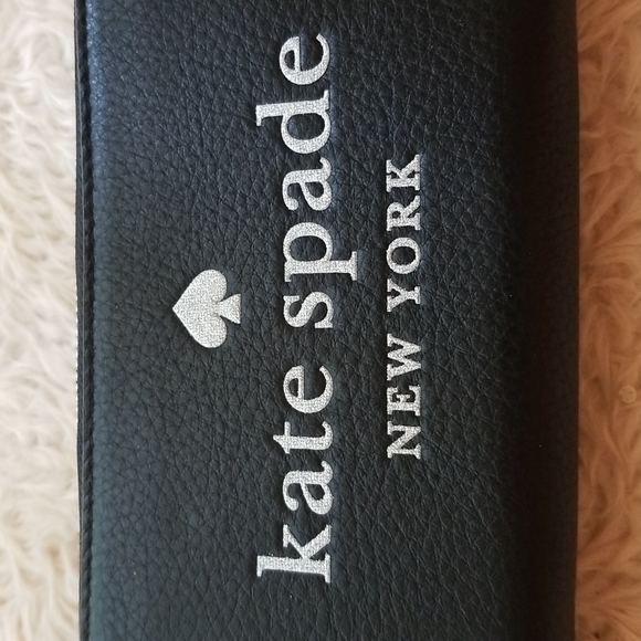 NWT Kate Spade Wallet - Picture 2 of 5